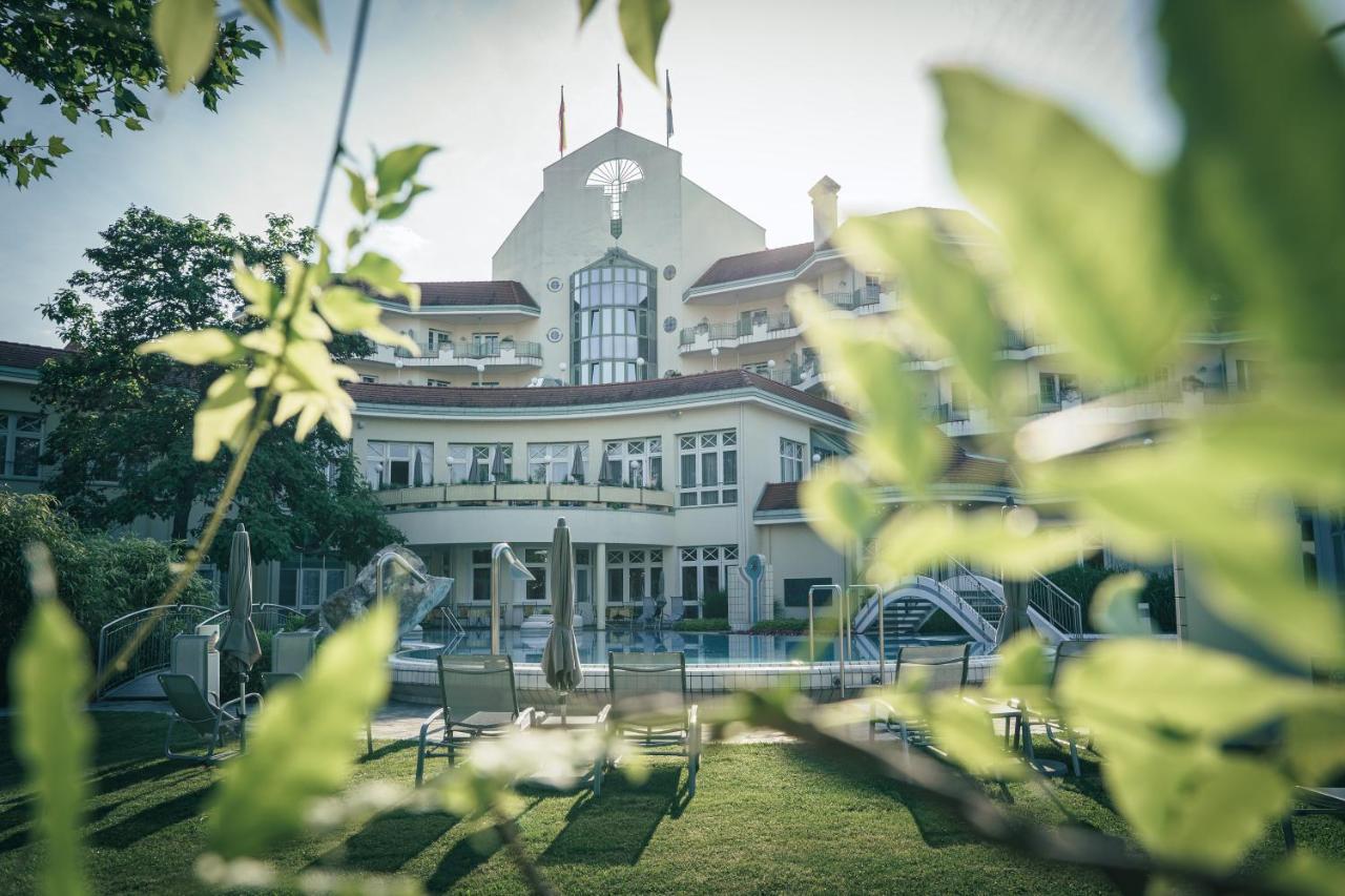 Reduce Hotel Thermal Adults Only Bad Tatzmannsdorf Exterior photo