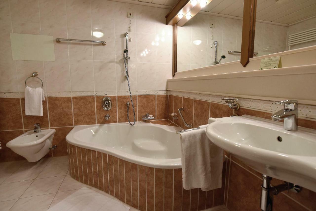 Reduce Hotel Thermal Adults Only Bad Tatzmannsdorf Exterior photo